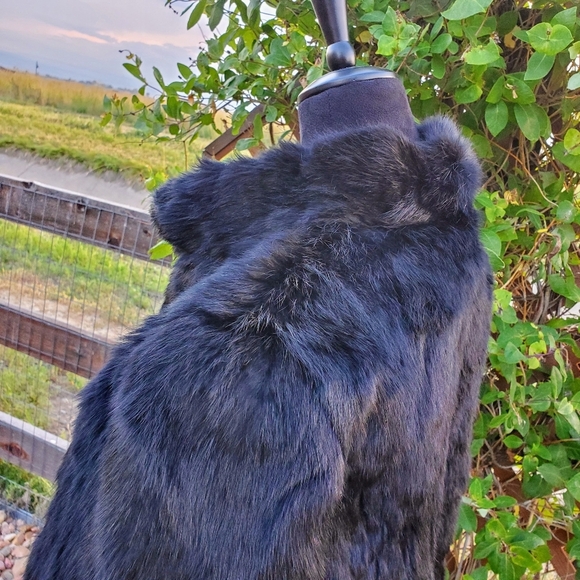 Somerset Furs Los Angeles Solid Black 100% Pure Rabbit Fur Coat Size Medium NWOT - Picture 11 of 16